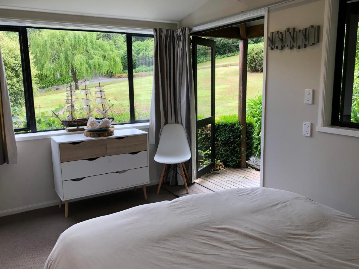 Villa Tranquil Family Retreat Akaroa Esterno foto