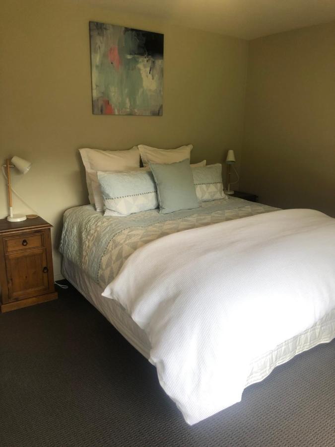 Villa Tranquil Family Retreat Akaroa Esterno foto