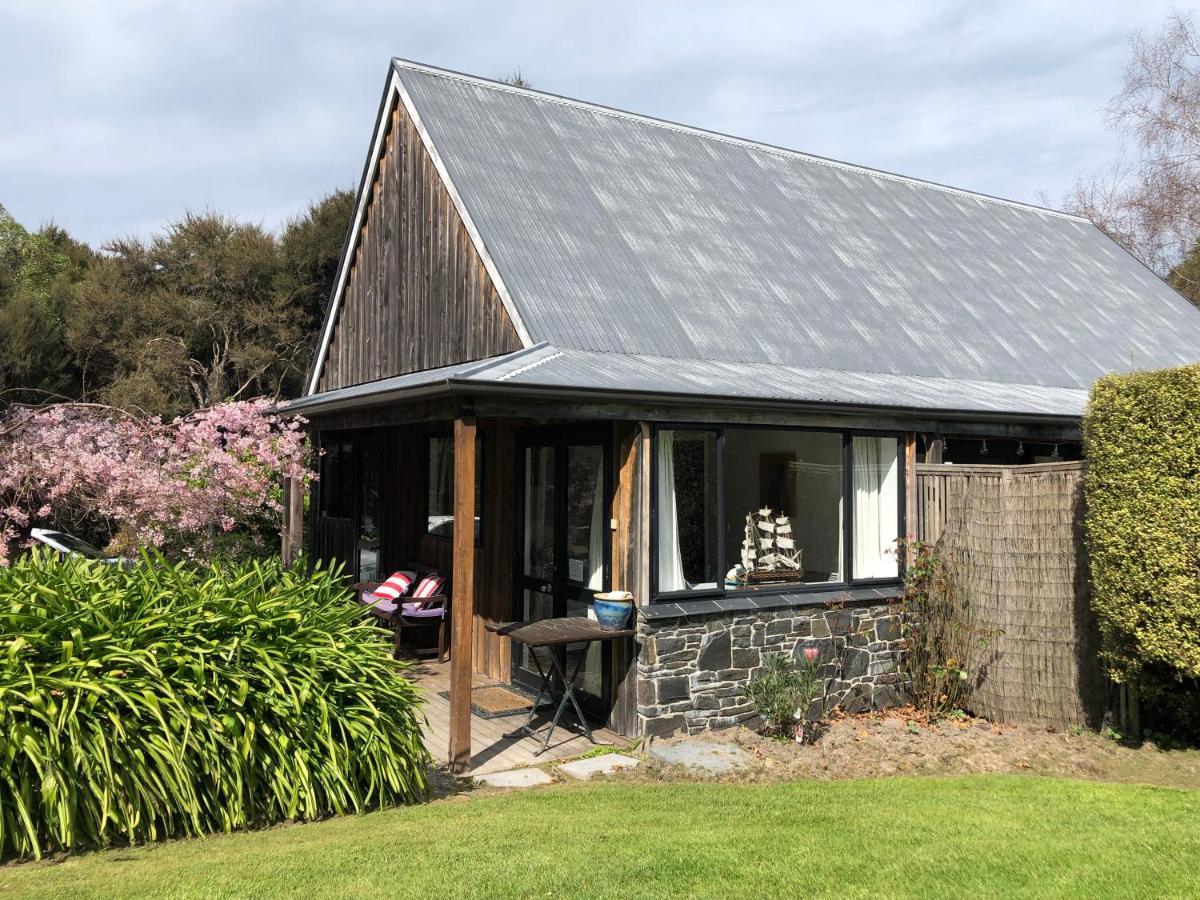 Villa Tranquil Family Retreat Akaroa Esterno foto