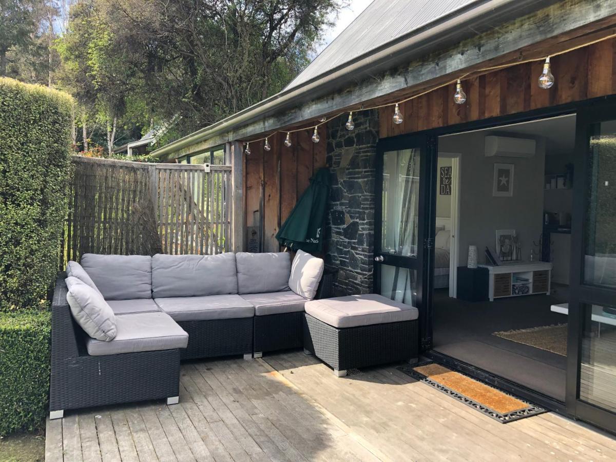 Villa Tranquil Family Retreat Akaroa Esterno foto